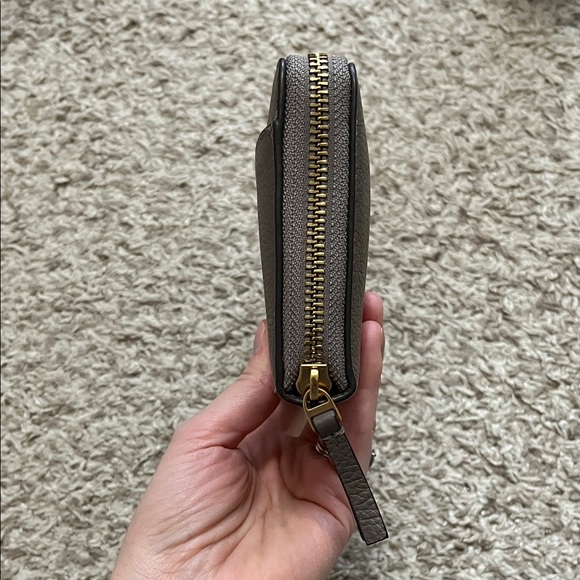 Tory Burch Britten Dark Gray Pebbled Leather Full Zip Continental Wallet - Picture 15 of 16